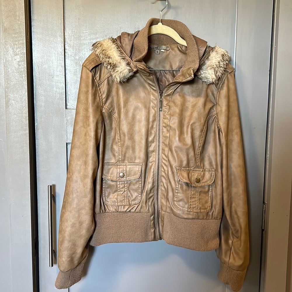 Ashley- Women’s Faux Leather Bomber Jacket Size XL
